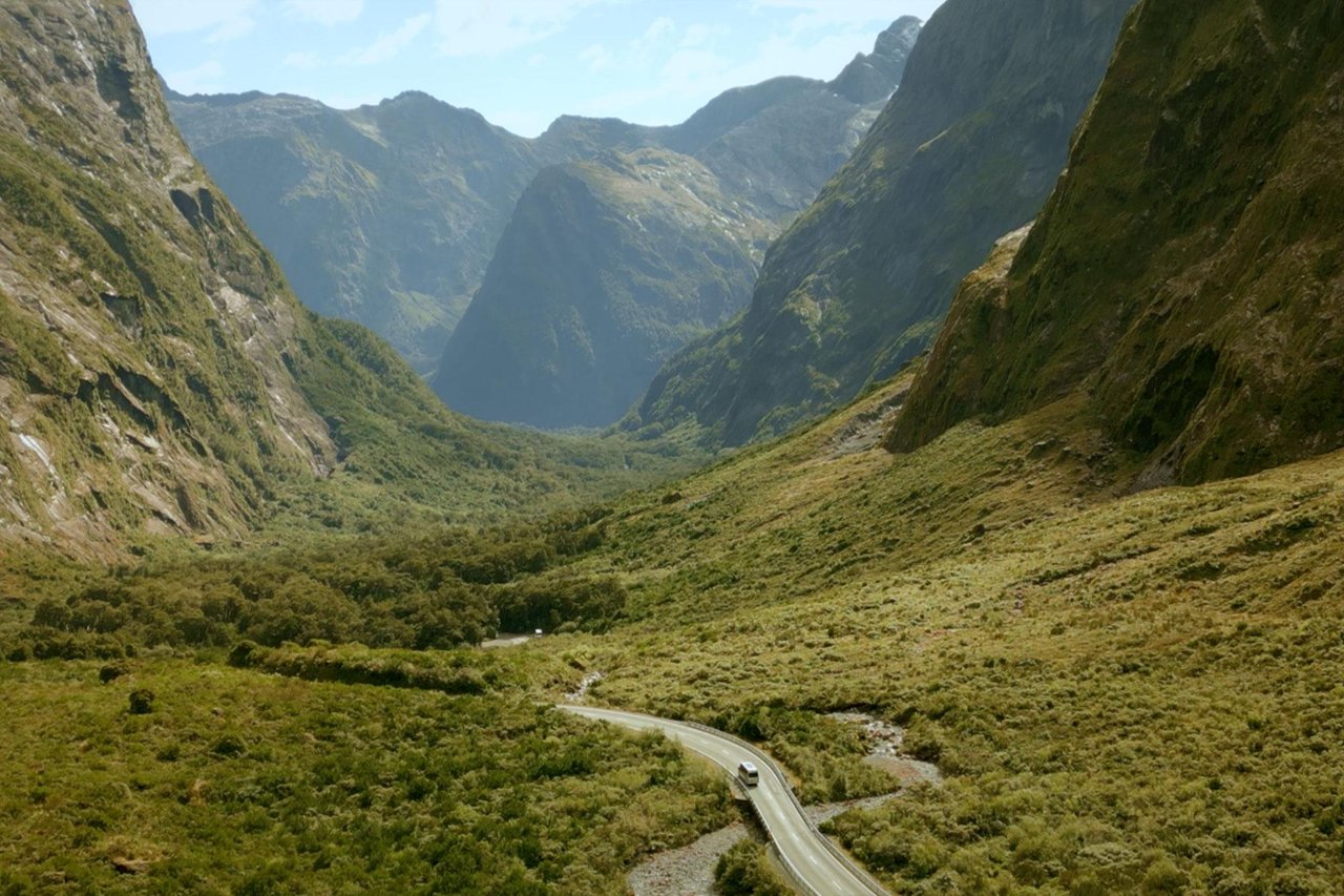 Driving to milford sound