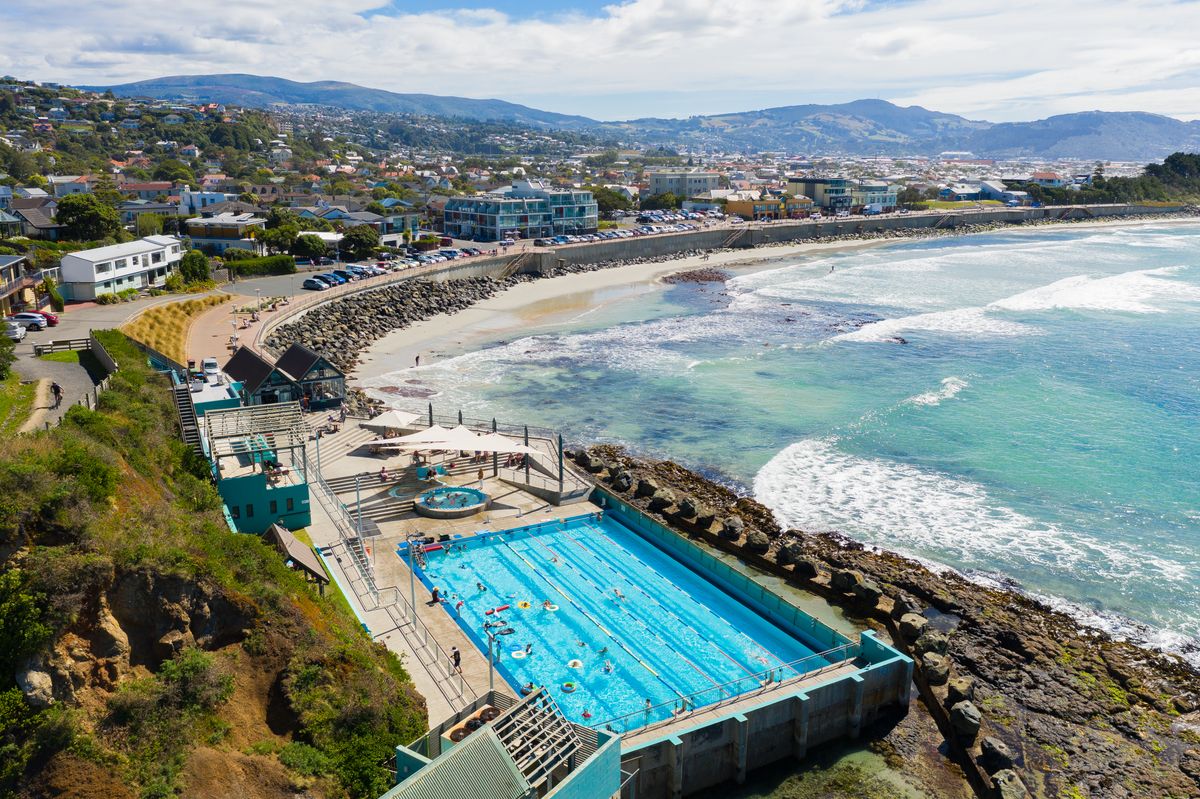 Dunedin NZ pool on the beach